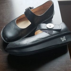 Algeria womens shoes size 41